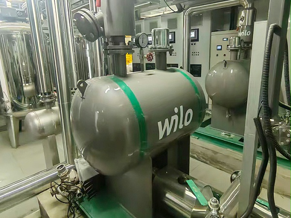 Non-negative pressure water supply equipment
